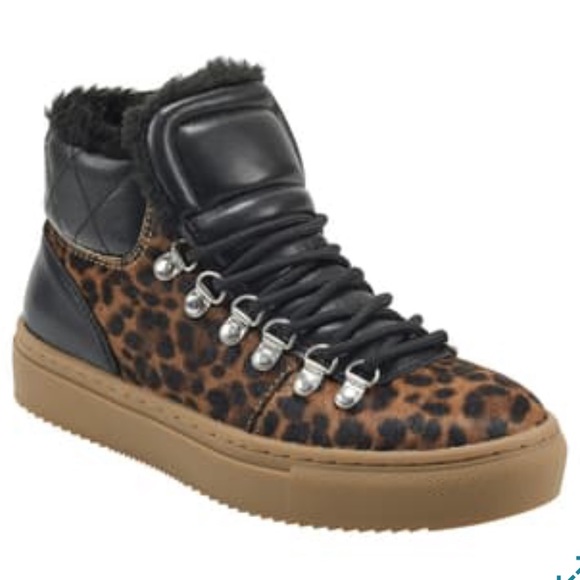 Marc Fisher Shoes - NWT Marc Fisher LTD Daisie Sneaker Boot 6.5M